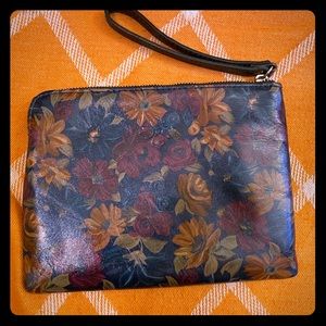 Patricia Nash wristlet